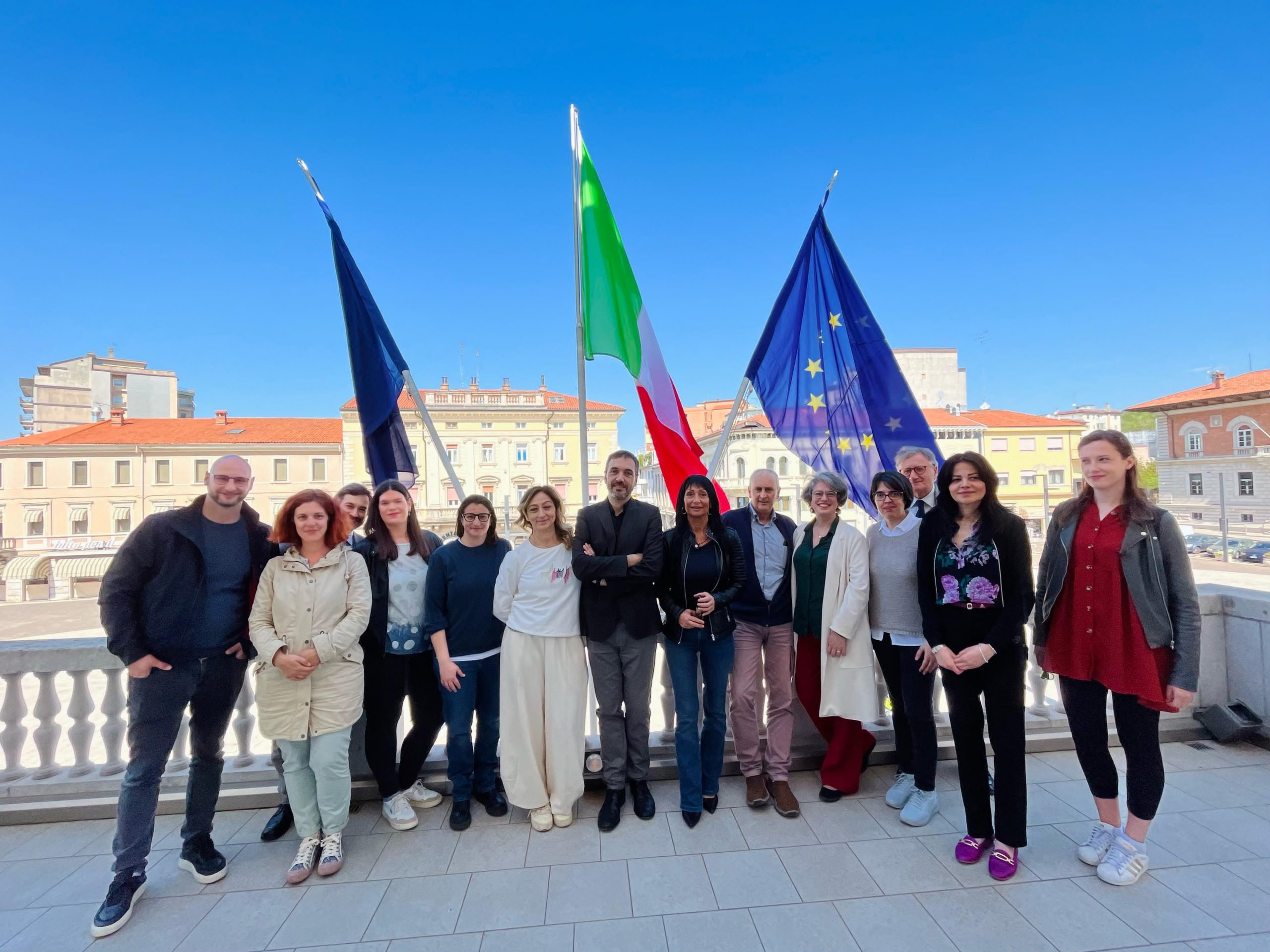 FOTO GRUPPO KOM